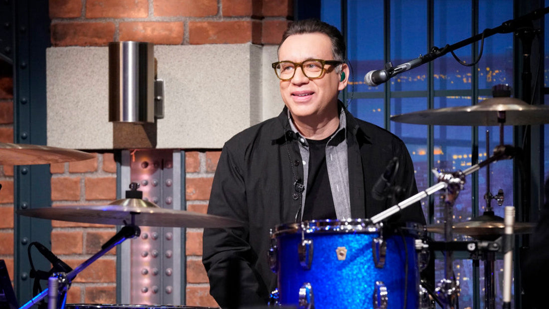 Fred Armisen on Late Night With Seth Meyers.