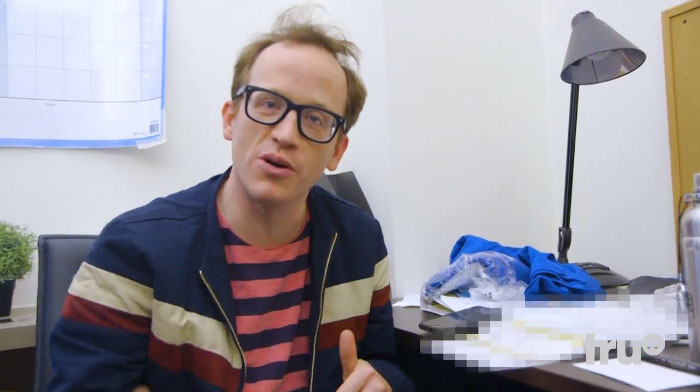 Just before his show's new season premiere, Chris Gethard gets jury duty