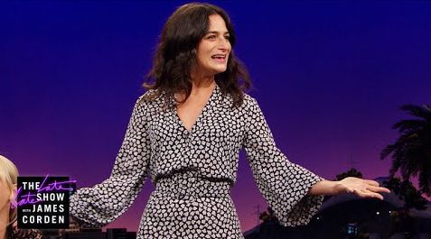 Jenny Slate ropes Mark Hamill and Anna Faris into an acapella singalong on "The Late Late Show"