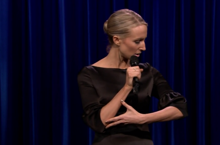 Nikki-Glaser-The-Tonight-Show