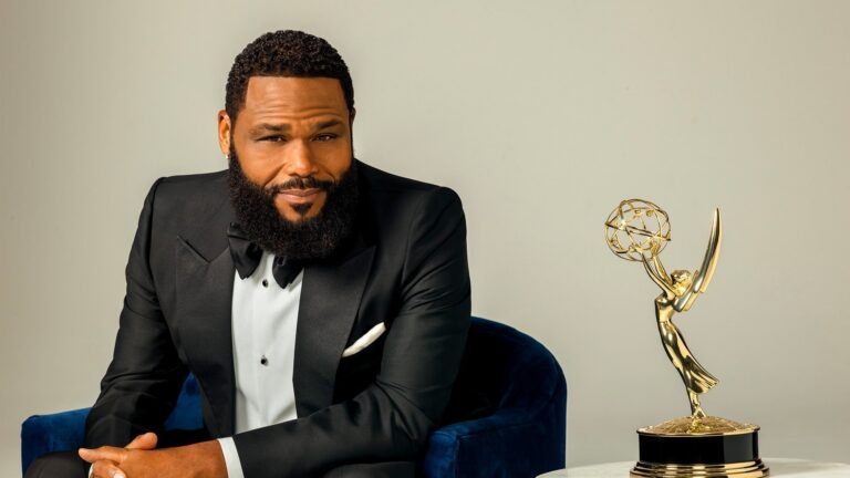 anthony-anderson-75th-emmy-awards-1702505306064