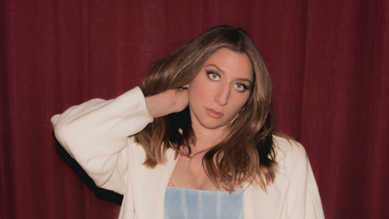 call-chelsea-peretti-podcast-will-ferrell-big-money-players-network-1699393768031