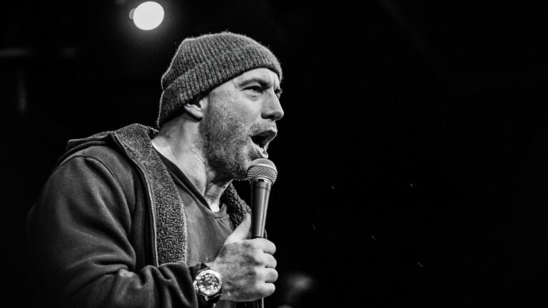 joe-rogan-burn-the-boats-live-netflix-comedy-special