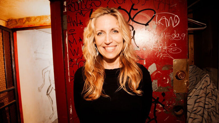 laurie-kilmartin-comedy-special
